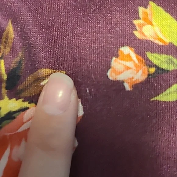 Floral Burgundy Dress Size Large With Hidden Side Pockets - Picture 4 of 5